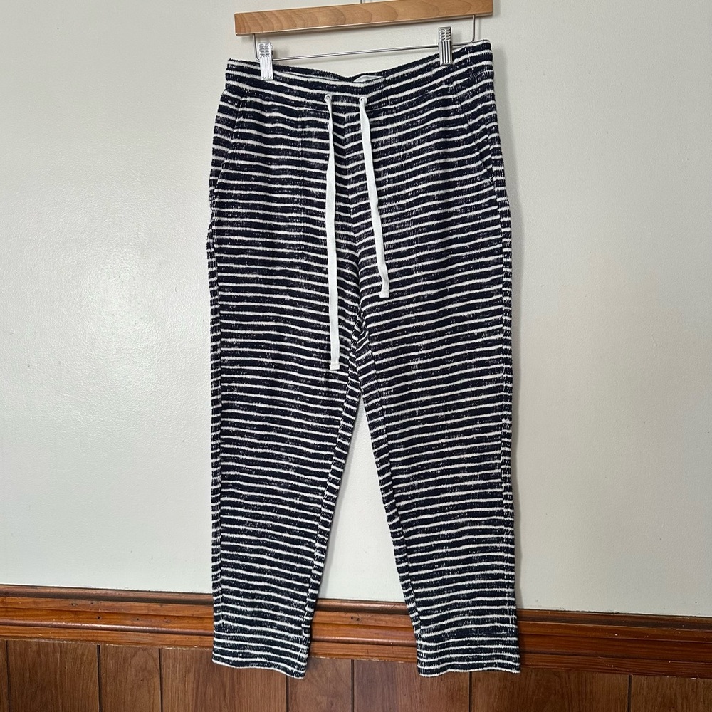 Lou & Grey Texture Loungewear Cropped Sweatpants Size Small Nautical Striped - Picture 2 of 9